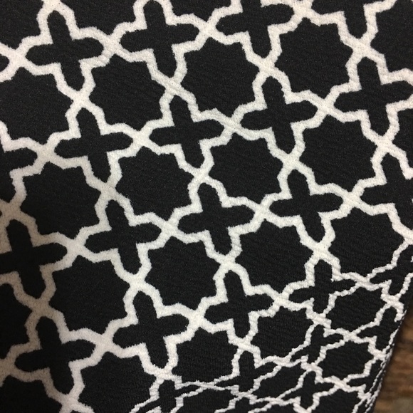 LulaRoe Nicole Dress NWT Size XS - Picture 4 of 8